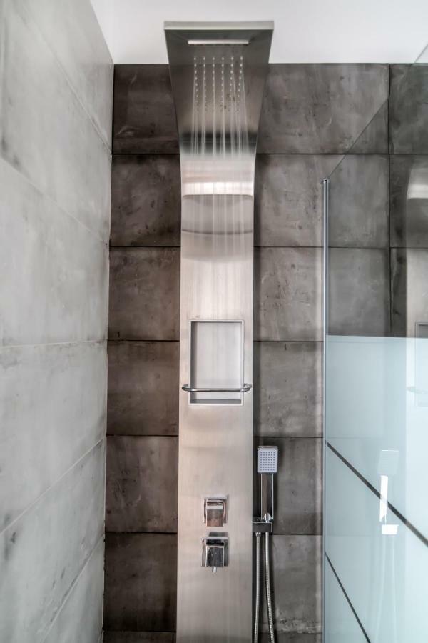 Lux 'N Comfort Apartments Tinos ภายนอก รูปภาพ