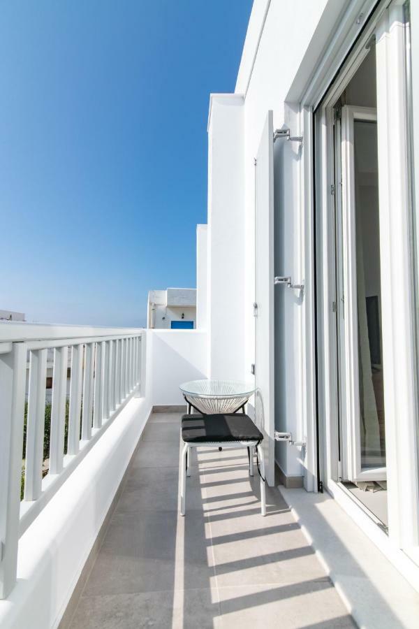 Lux 'N Comfort Apartments Tinos ภายนอก รูปภาพ
