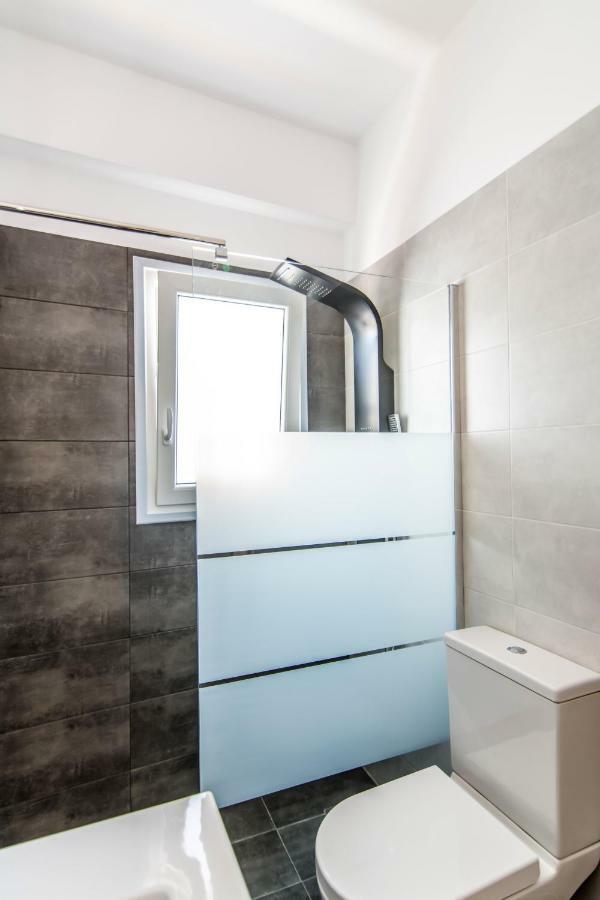 Lux 'N Comfort Apartments Tinos ภายนอก รูปภาพ