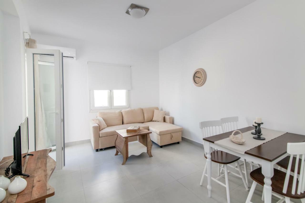Lux 'N Comfort Apartments Tinos ภายนอก รูปภาพ